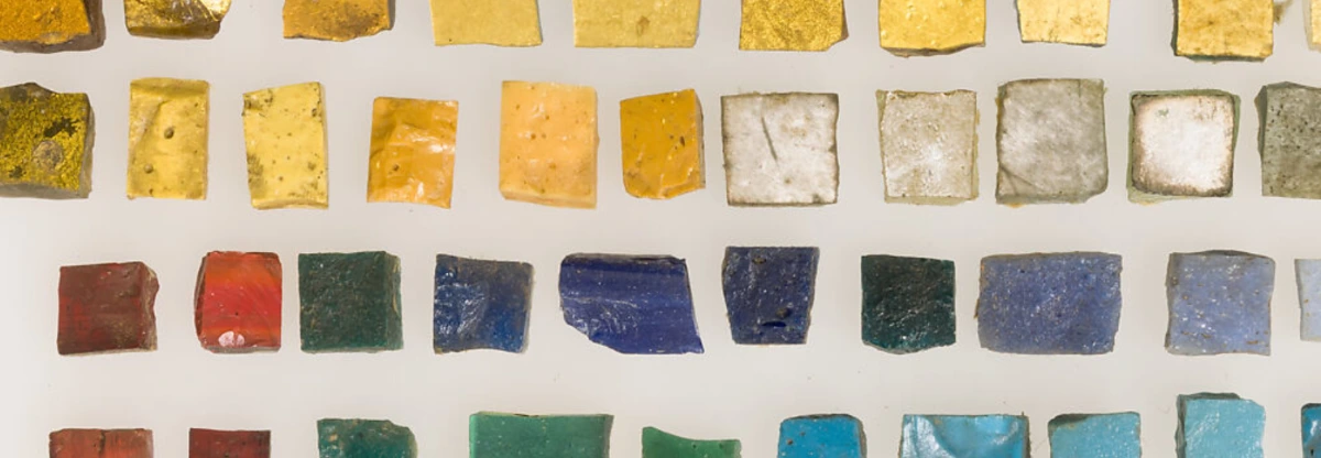 byzantinische Mosaiksteine aus Glas und Goldfolie